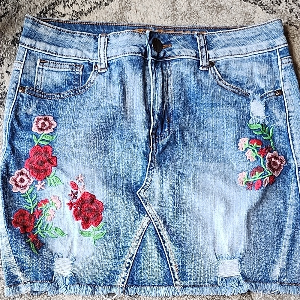 VIP Blue Denim Skirt with Red Floral Embroidery - Picture 4 of 4